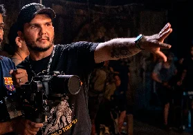 Alex Rocha no set de filmagem Alex Rocha - Diretor de Cinema e Fotografia em set de filmagem audiovisual